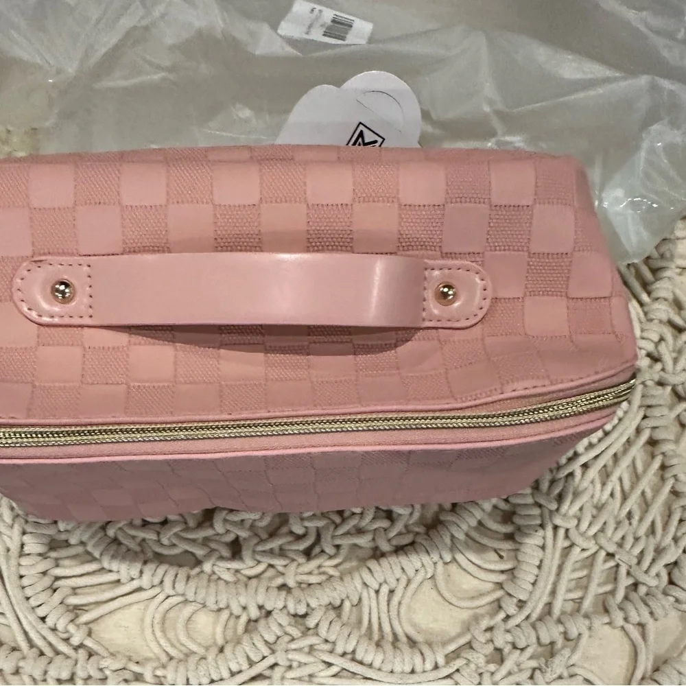 Pink Checkered Women's makeup/ toiletry Bag